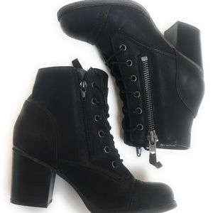 Madden Girl Black Size 7.5 Lace Up Boot with Wedge